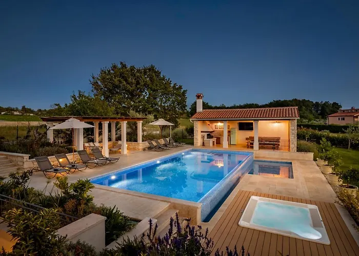 Villa Terrarossa - Luxury Istrian Near Porec Kaštelir
