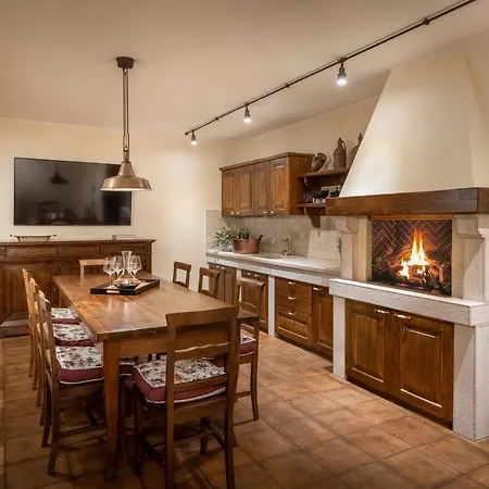 Terrarossa - Luxury Istrian Near Porec Villa